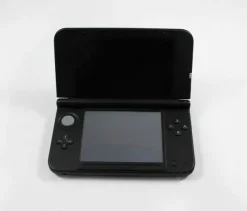 Nintendo 3DS XL System Persona Q Edition