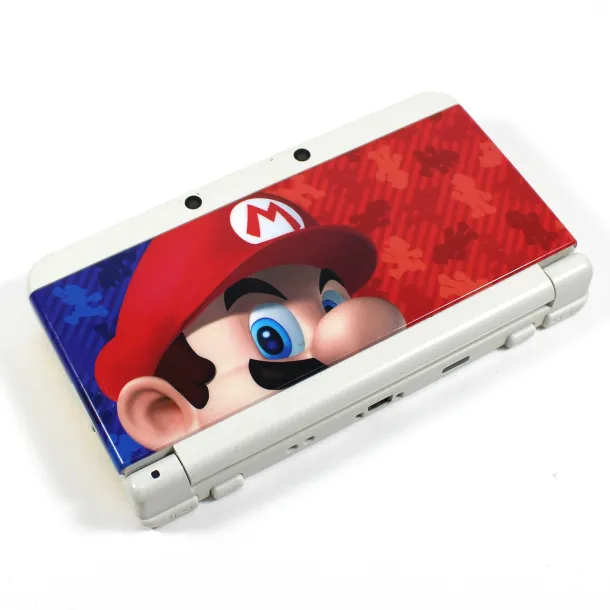 Nintendo New 3DS System - Super Mario 3D Land Edition - Discounted