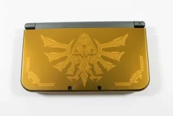 Nintendo New 3DS XL System - Hyrule Gold Edition