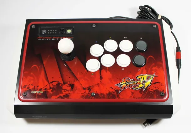 Xbox 360 Madcatz Street Fighter IV Arcade Fightstick Tournament Edition